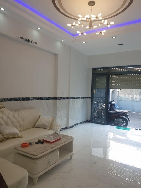 Bán Nhà Phố Gò Vấp HXH DT: 61m2, 3L, 4.2m x 13m, Giá Chỉ: 8.1 tỷ.