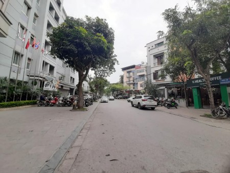 BÁN NHANH LÔ ĐẤT NGÕ 118 NGUYỄN KHÁNH TOÀN, DT 6.1X19M, NGÕ RỘNG 2-3 Ô TÔ TRÁNH NHAU