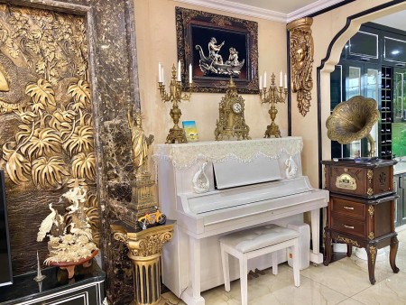 Bán gấp nhà Phương Canh, Ôtô vào nhà , 40m2, mặt tiền 7.6m, hơn 3 tỷ