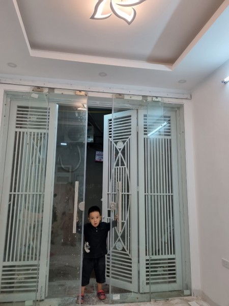 Lĩnh Nam dt 20m2 NHỈNH 1.75 TỶ NHÀ ĐẸP LUNG LINH MỚI TINH