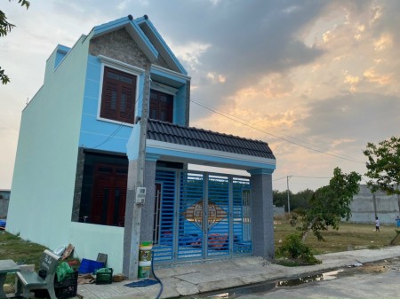 TÔI CHÍNH CHỦ CẦN BÁN ĐẤT GẤP ĐẤT NẰM NGAY NGÃ TƯ ĐƯỜNG BA SA TỈNH LỘ 2 THUỘC XÃ TRUNG LẬP HẠ