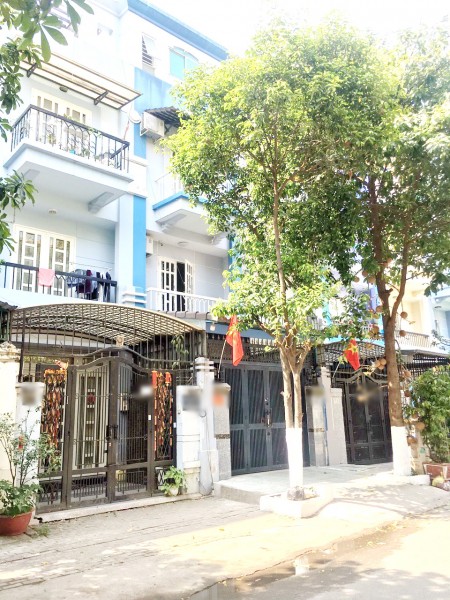 Bán nhà 2 lầu mặt tiền 12m đường nội bộ Tạ Quang Bửu Phường 4 Quận 8