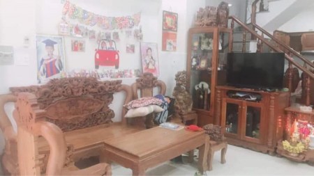 Bán nhà 5 tầng 40m2 Quận 4 giá 4 tỷ 6