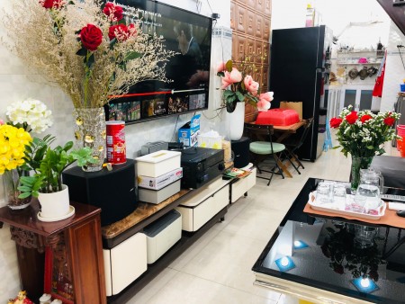 Bán nhà hẻm 151 Trần Bình Trọng, P2, Q5 hẻm 2 m. DT: 3m x 9m dtcn 27m2 sổ vuông vức.