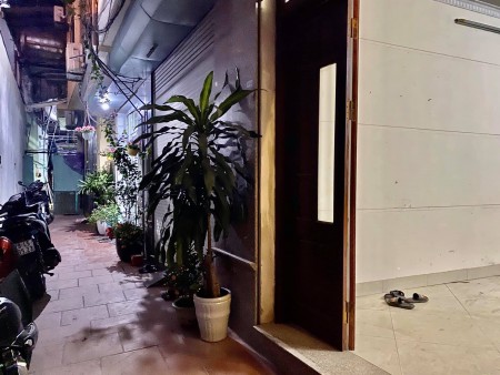 Bán nhà Ngọc Thụy 40m móng 5 tầng 2,3tỷ