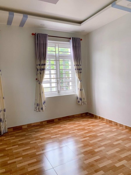 Mua bán nhà đất bình chánh giá rẻ nhà được thiết kế 1 trệt 1 lầu full giá 520 triệu