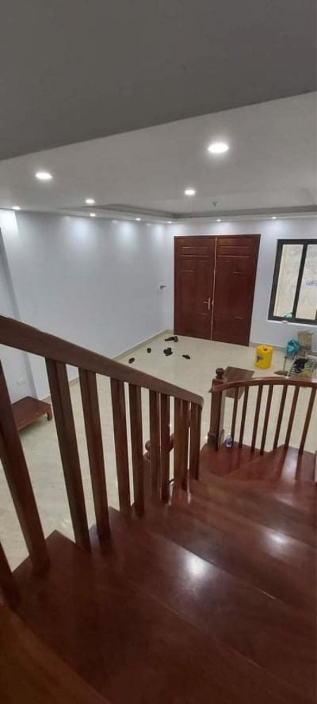 Bán nhà phố Tây Sơn, DT34/37T1m2 5T MT4m giá chỉ 3.75 tỷ
