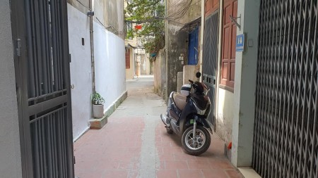 Bán nhà đẹp tuyệt vời Tô vĩnh Diện, ô tô cách nhà 3m, ngõ đẹp diện tích lớn 55m2/52 tỷ