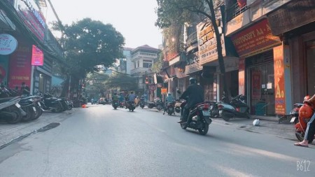 HIẾM, BÁN NHÀ MẶT PHỐ NGUYỄN NGỌC NẠI, THANH XUÂN, TẶNG NỘI THẤT, DT 52M, 5 TẦNG, CHỈ 13.2 TỶ.