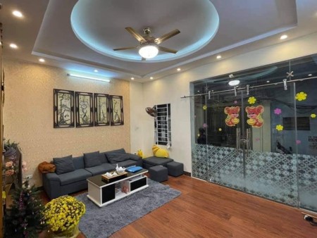 Nhà phố Đội Cấn 41m2x5 tầng, 20m ô tô, tiểu cảnh, 4.5 tỷ
