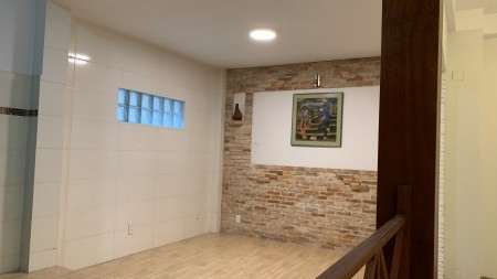 Bán nhà 93m2, mặt tiền Hưng Phú, 3 lầu, sân thượng, P8Q8