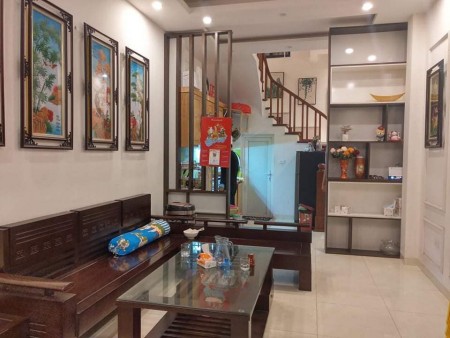 Bán nhà gần đường Hồ Tùng Mậu 30m2 5T 3.6m GIÁ 3.55 tỷ