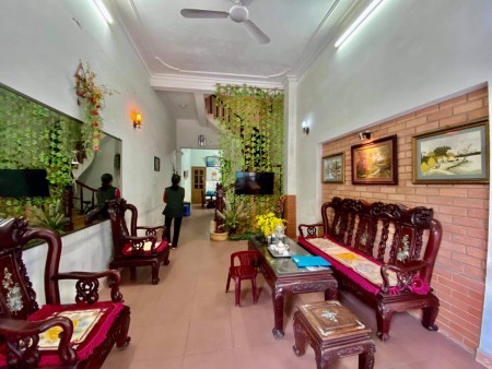 Bán nhà siêu đẹp Hoàng Mai, 35m2, 5 tầng, OTO, kinh doanh, 2 tỷ hơn