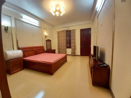 CHÍNH CHỦ BÁN NHÀ TRẦN DUY HƯNG MẶT HỒ TRƯỚC NHÀ ĐƯỜNG OTO TẢI CHẠY