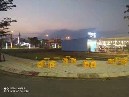 Cần tiền cho con đi du học Mĩ nên bán nhanh lô đất nằm ở mặt tiền quốc lộ 1A đoạn qua trạm thu phí phường Điện Thắng