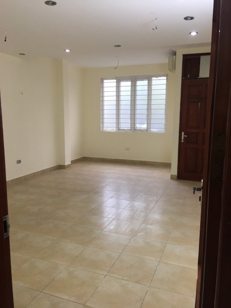 Bán gấp nhà Nguyễn Khuyến, Hà Đông, 98m2, 4 tầng, 8.8 tỷ