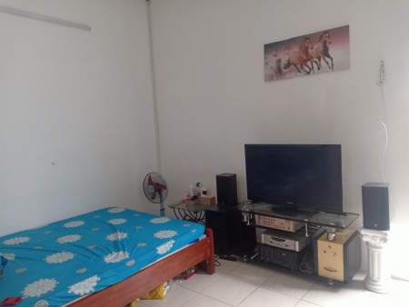 Nhà 1 trệt 2 lầu Hẽm Xe Hơi Thoại Ngọc Hầu Tân Phú 100m2. giá chỉ 9.5 tỷ.