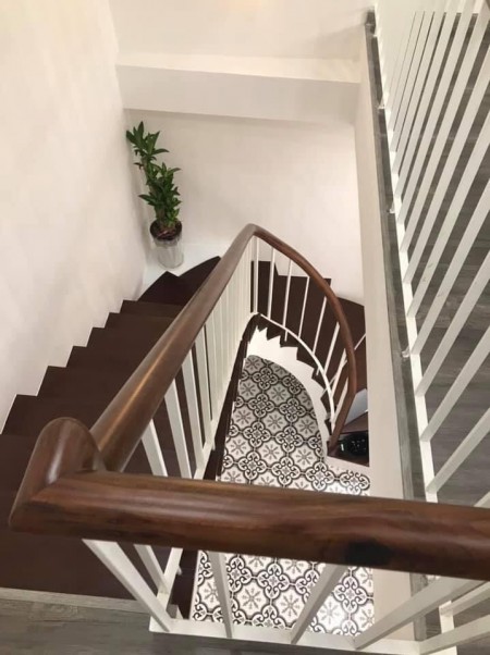 Bán gấp nhà Ngô Đức Kế, Bình Thạnh, dt 71m2, GIẢM GIÁ còn 6.4 tỷ