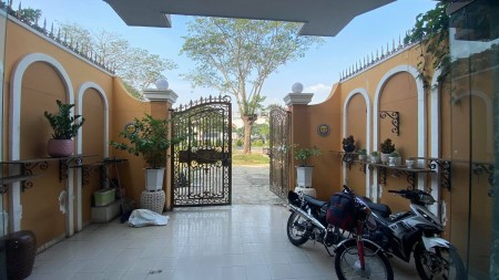 Mặt bằng kinh doanh TrueType, mặt tiền Nguyễn Văn Linh, giao thông đông đúc tấp nập nhất Q7.