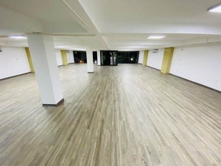 Cho thuê nhà mặt bằng tầng lửng phố Lê Trọng Tấn Diện tích: 150m2 x 8 tầng, có điều hòa, thang máy