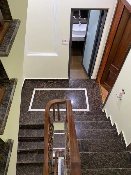 Bán nhà phân lô phố Vạn Bảo, Ba Đình. DT 58m2 x 5T, MT 4,5m