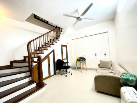 Bán nhà Hoàng Văn Thái 35m2x5T, Ô Tô 7 chỗ qua nhà, Kinh doanh, chỉ nhỉnh 6 tỷ