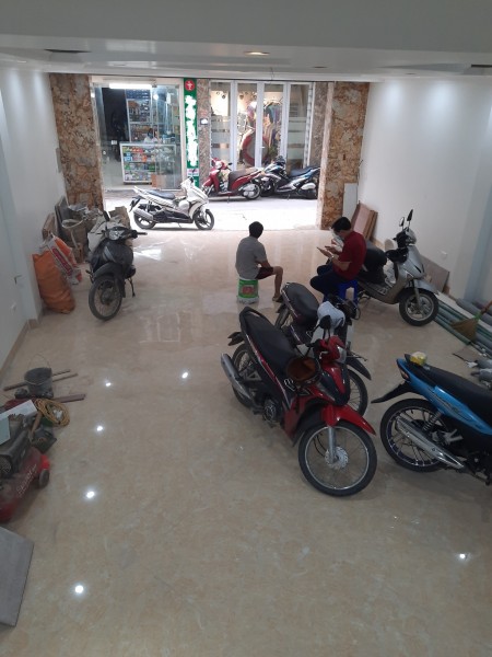 Bán nhà kinh doanh, ô tô qua cửa 7 tầng thang máy Cầu Giấy 65m hơn 13 tỷ