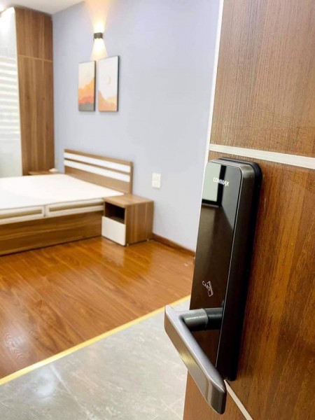 Thanh Xuân, CHDV, 23 căn hộ, 115m2, 7 tầng, thu 1,2 tỷ/năm, giá 15 tỷ. LH 0975823216