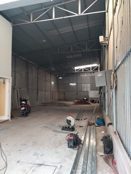 Kho mới Lã Xuân Oai 200m2 (8x25), P.Long Trường. Có cho thuê lâu dài