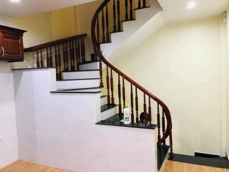 NHÀ MUA Ở NGAY SIÊU ĐẸP tại LÊ TRỌNG TẤN, TRỊNH ĐÌNH CỬU. 35M2