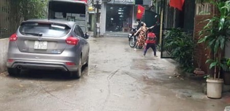 BÁN NHÀ CẠNH BỂ BƠI THÁI HÀ.ĐỐNG ĐA 45M 5 TẦNG MT 4M (6 TỶ)