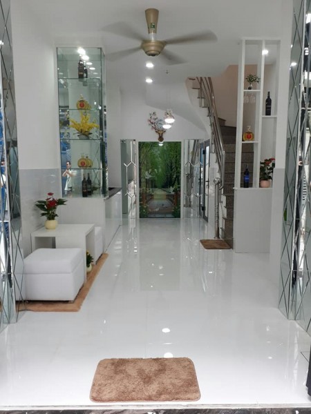 Bán nhà cách tòa nhà Viettel 500m, Phường 15, Quận 10, 3 tỷ 9, 39,8m2