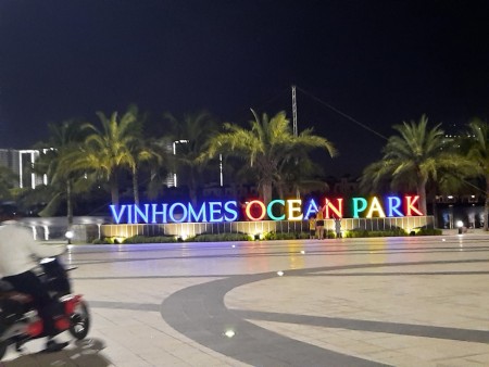 Cho thuê ki ốt tầng 1 chân đế chung cư Vinhomes Ocean Park
