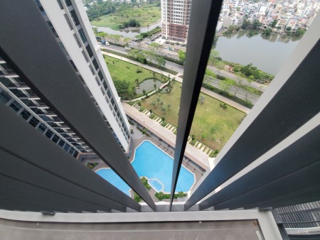 Bán căn hộ 2PN, Eco Green Sài Gòn, D tích 66 m2, Giá 3.460 Tỷ (Full thuế phí), Xem Thực Tế Được luôn.
