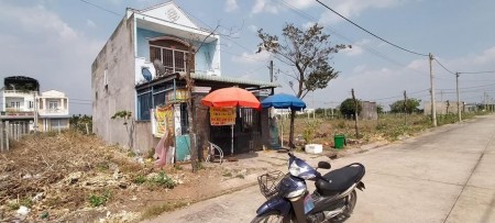 Bán đất thổ cư mặt tiền đường N6, ngay trung tâm văn hóa xã An Sơn, giá 950 triệu, diện tích 100m2. SHR. Liên hệ 0374991279