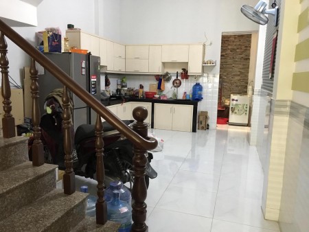 Nhà đẹp 60m2, giá tốt nhỉnh 4 tỷ, HXH đỗ cửa, Lê Văn Thọ, Phường 14, Quận Gò Vấp.