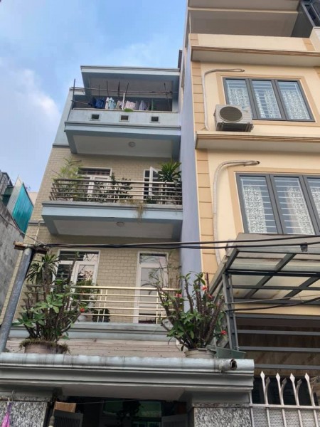 Bán nhà Trường Chinh, lô góc, sát phố, nhà mới đẹp, sổ nở hậu 60m2/6,85 tỷ