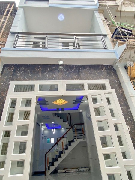 Bán nhà 1lầu + 2PN rộng rãi. Tặng kèm nội thất, ngay ngã tư Gò Mây