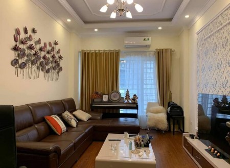 Bán nhà Long Biên Ái Mộ 34m2*5T 30m ra ô tô tránh Lô góc Nở hậu Nhỉnh 3 tỷ