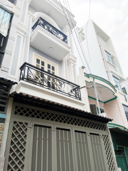 Bán nhà hẻm đường B3, phường Tây Thạnh, quận Tân Phú, DT: 4x12 giá 5,5 tỷ 2 lầu