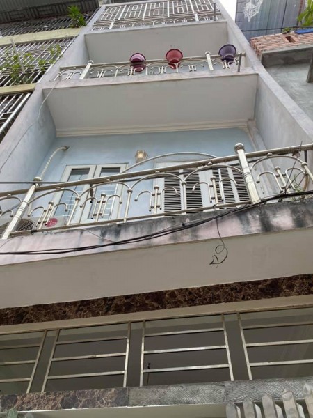 2,7 tỷ NHÀ NGỌC THUỴ 41MX4 TẦNG.từ nhà ra oto tránh chỉ 16m.nhà tự xây kiên cố. 10 phút sang phố cổ