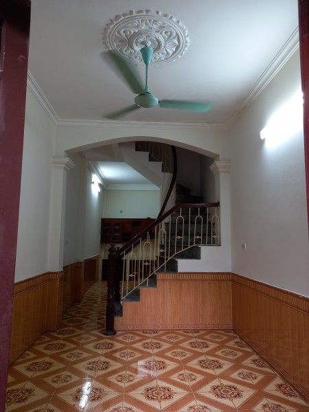 Cho thuê nhà riêng 3 tầng x40m2=120m2 tại Phường Phú Đô