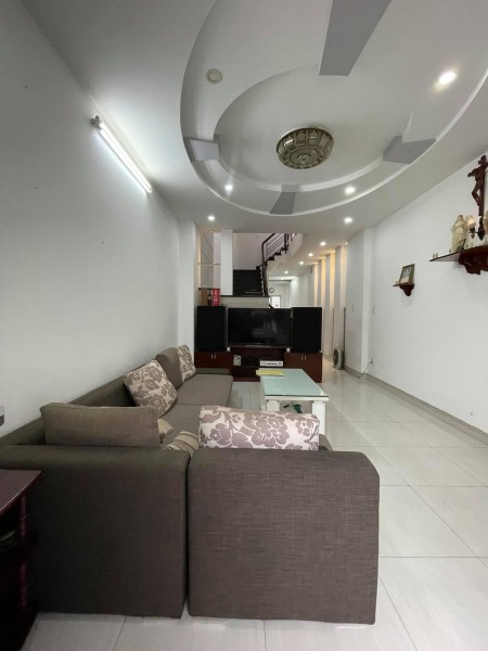 CẦN BÁN NHÀ GẤP 65m2 ( 6,5m x 10m ) P15 PHÚ NHUẬN – KÈO THƠM CHO ĐẦU TƯ 85TR/m2 .