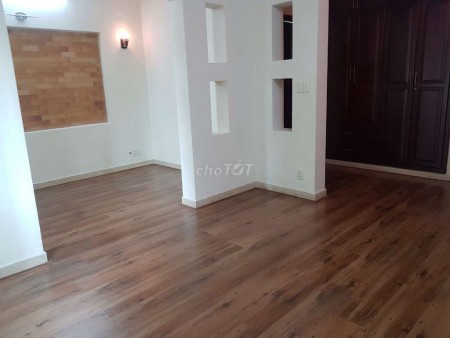Cho thuê nhà nguyên căn mặt tiền đường Cộng Hòa, Phường 12 Quận Tân Bình