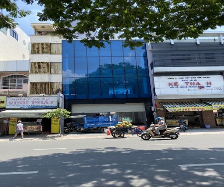 Cho thuê nhà nguyên căn MT đường Đinh Tiên Hoàng, P. ĐaKao, Quận 1