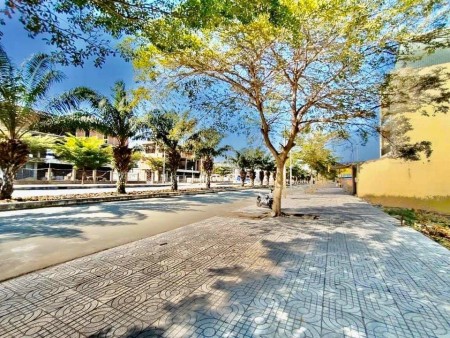 Cần Bán Gấp 105M2 Thổ Cư Gần Aeon Bình Tân - Bình Chánh, SỔ SẴN
