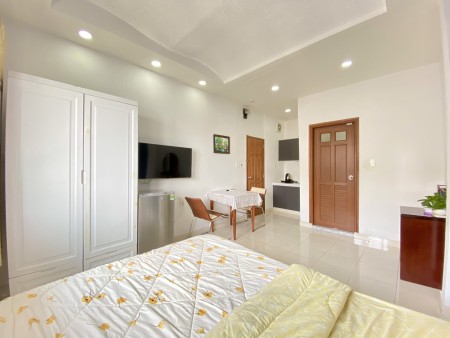 Căn Hộ Studio Full Nội thất Thoáng Mát Mặt Tiền 3/2 – Đối diện Nhà Hát Hoà Bình Q. 10
