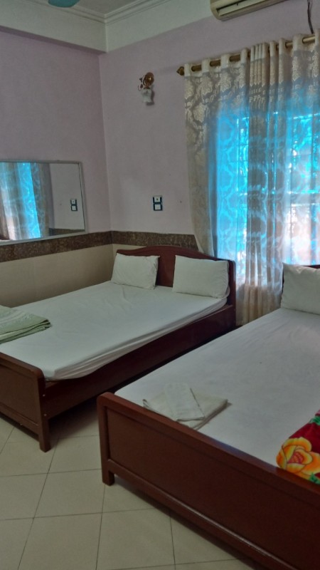 Nhà Nghỉ mặt đường 5, gần 20p nghỉ, khu đông dân cư, giá cực tốt: lh 0835459289