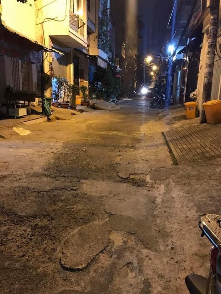 Bán nhà Hoàng Hoa Thám Cộng Hòa Tân Bình HXT 40m2 4T 4PN giá 6.9 tỷ TL