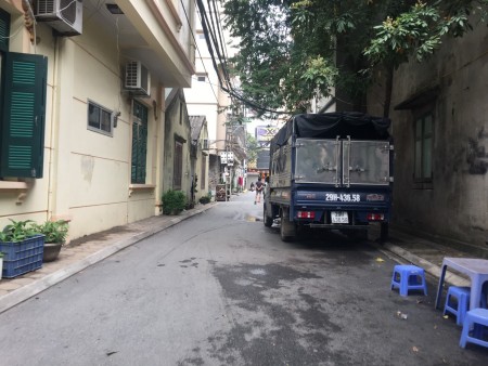 Chính chủ bán đất đẹp 96,5m mặt đường 42 thông sang 95 Phố Bòm, Sài Đồng